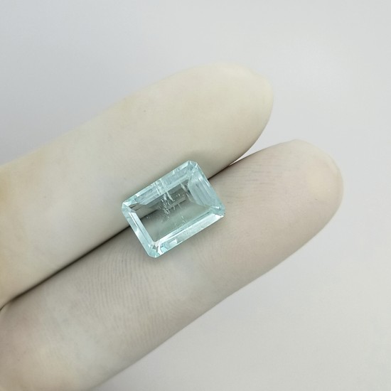 Aquamarine  5.81 Ct Good Quality